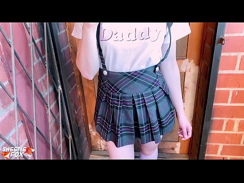 ❤️ Schoolgirl Sucks nws dick tob thiab fucks es tsis txhob ntawm chav kawm. ️  porno  ntawm peb  ib